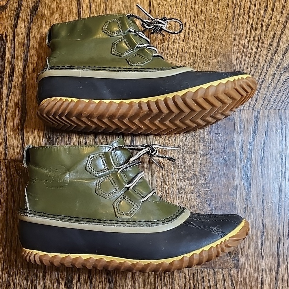Sorel Out 'N About Duck Boots Size 8 - Picture 3 of 10